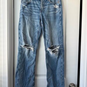 American Eagle Outfitters Light Blue Distressed Knee-Rip Jeans